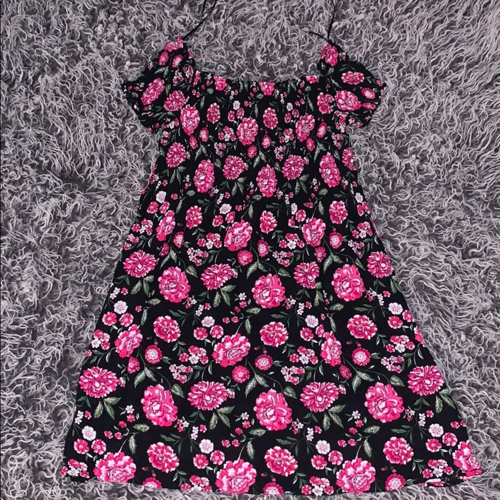 Trendy Stretchy short sleeve floral dress 🌺🌸